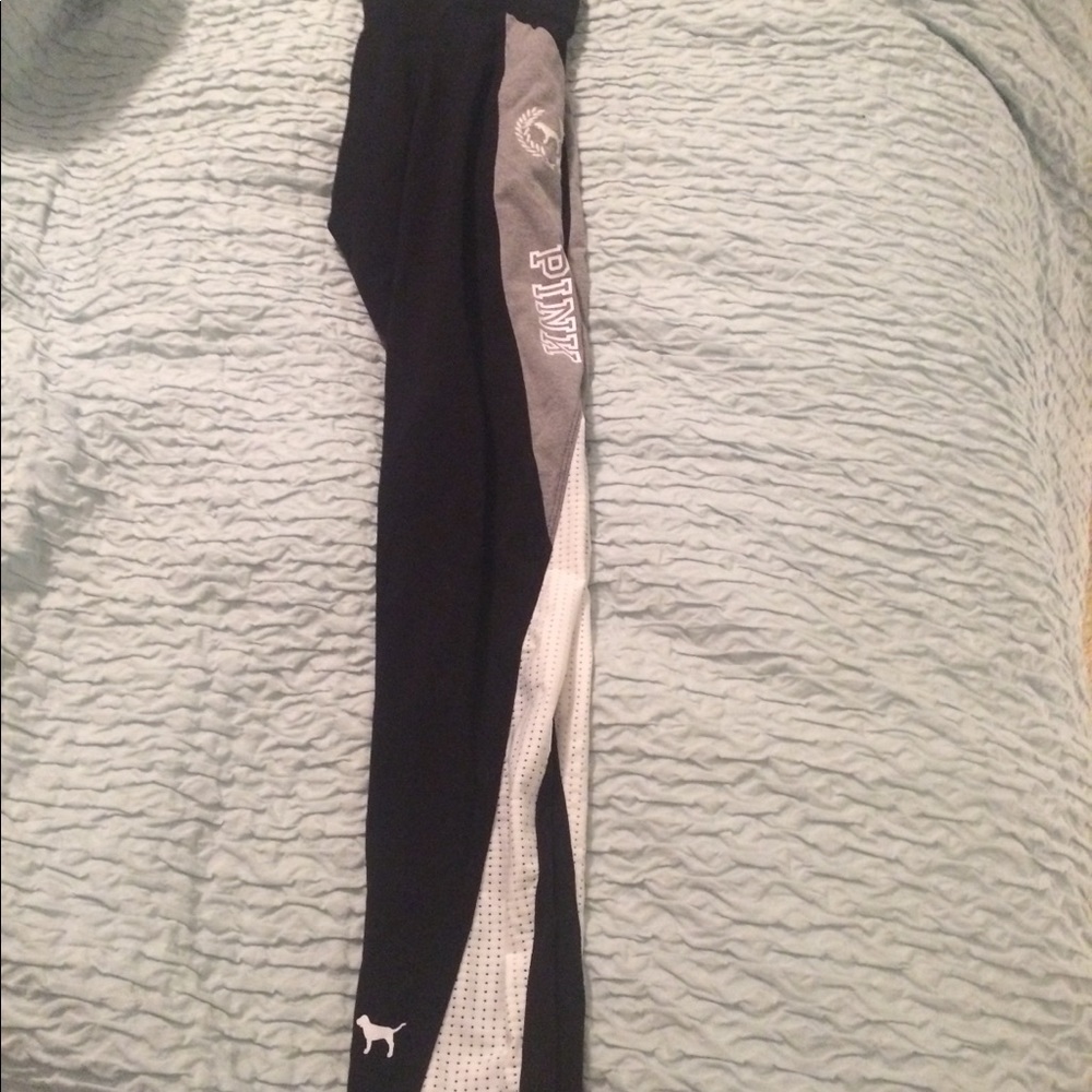 Pink Victoria’s Secret yoga pants